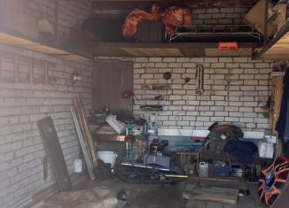 Гараж на продажу, 21 м2, посёлок городского типа Медведево, 2-я линия, 53
