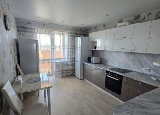 Сдача в аренду 1-ком. квартиры, 46.8 м2, Благовещенск, Тополиная улица, 82