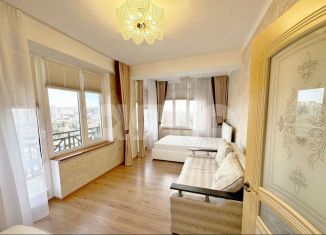 Продам 1-комнатную квартиру, 42 м2, Сочи, улица Цюрупы, 34, микрорайон Новый Сочи