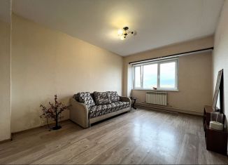 Сдаю 2-ком. квартиру, 45 м2, Москва, Херсонская улица, 39, район Черёмушки
