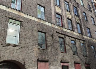 Продам комнату, 10 м2, Санкт-Петербург, 12-я линия Васильевского острова, 15, муниципальный округ № 7