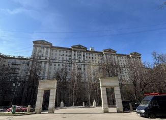 Двухкомнатная квартира на продажу, 56 м2, Москва, улица Госпитальный Вал, 5к18, Басманный район