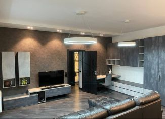 Аренда 2-ком. квартиры, 68 м2, Санкт-Петербург, Глухая Зеленина улица, 6