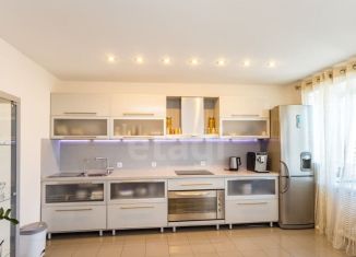 Аренда 3-комнатной квартиры, 83.6 м2, Благовещенск, улица Горького, 152