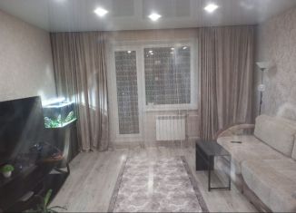 Продаю двухкомнатную квартиру, 57 м2, Челябинск, улица Бейвеля, 42