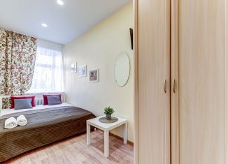 Сдаю комнату, 14 м2, Санкт-Петербург, Садовая улица, 49