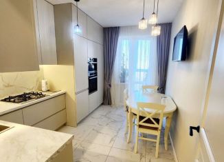 Продается 2-ком. квартира, 62 м2, Калининград, улица Генерала Хохлова, 4