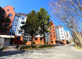 Продаю 2-ком. квартиру, 62.5 м2, Светлогорск, Калининградский проспект, 70Е