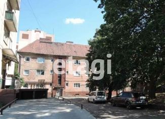 Продаю трехкомнатную квартиру, 53.3 м2, Калининград, улица Клавы Назаровой, 19, Московский район