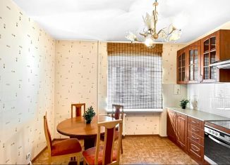 Продаю 2-комнатную квартиру, 86.9 м2, Архангельск, проспект Советских Космонавтов, 52к1