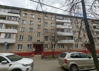 Продам квартиру студию, 10 м2, Москва, бульвар Яна Райниса, 5, метро Тушинская