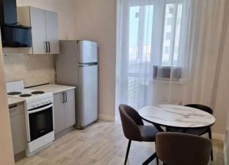 Сдача в аренду 1-ком. квартиры, 35 м2, Тюменская область, улица Дмитрия Менделеева, 2к2