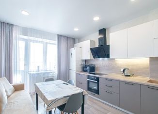 Продается 1-комнатная квартира, 49.3 м2, Тюмень, улица Мельникайте, 2к10, ЖК Горизонт