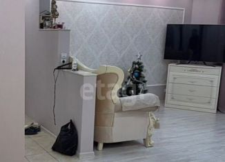 Продаю четырехкомнатную квартиру, 81.4 м2, Ревда, улица Павла Зыкина, 14