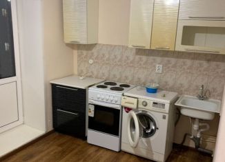 Сдаю в аренду 1-комнатную квартиру, 35 м2, Чебоксары, улица Башмачникова, 29