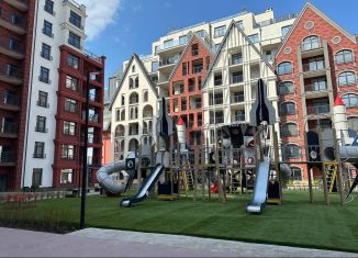 Трехкомнатная квартира на продажу, 127 м2, Калининград