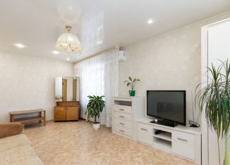 Продам 4-ком. квартиру, 71.1 м2, Благовещенск, улица Чайковского, 112