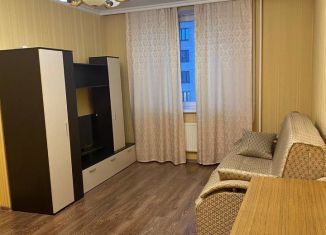 Сдам 2-ком. квартиру, 55.2 м2, Тюмень, улица Беляева, 35к2