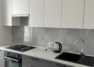 Сдам в аренду 1-комнатную квартиру, 35 м2, Йошкар-Ола, Западная улица, 7, микрорайон Фестивальный