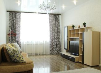 Сдается в аренду однокомнатная квартира, 43 м2, Чебоксары, Университетская улица, 38к3