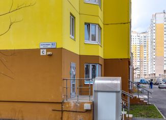 Трехкомнатная квартира на продажу, 84 м2, Санкт-Петербург, проспект Королёва, 62, ЖК На Королёва