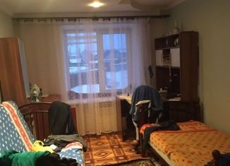 Продажа 2-комнатной квартиры, 47.9 м2, поселок городского типа Карабаш, улица Гагарина, 4