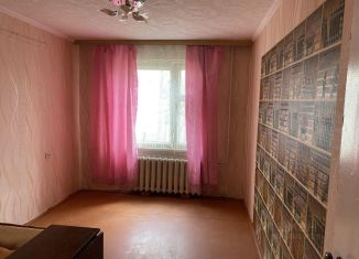 Продаю трехкомнатную квартиру, 66.2 м2, поселок городского типа Ясногорск, Степной микрорайон, 1