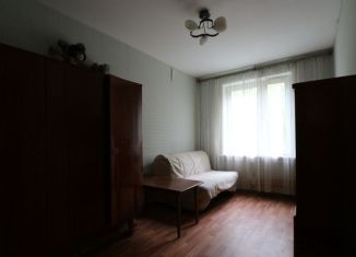 3-комнатная квартира в аренду, 62 м2, Москва, Дубнинская улица, 6к3, район Восточное Дегунино