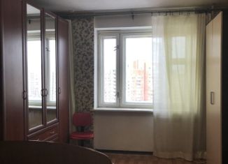 Продам 3-комнатную квартиру, 65 м2, Санкт-Петербург, Приморский проспект, 141к3, метро Беговая