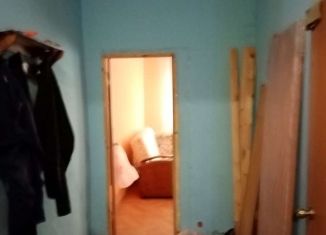 Продажа 3-комнатной квартиры, 50 м2, Краснокамск, улица Николая Островского, 17