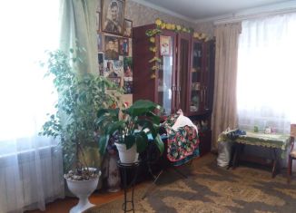 Продам двухкомнатную квартиру, 45 м2, станица Гиагинская, улица Ленина, 154