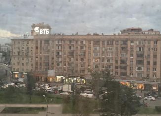 Сдам двухкомнатную квартиру, 60 м2, Москва, Смоленская улица, 6, район Арбат