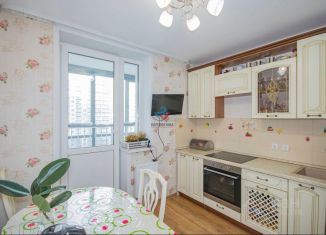 Продам 1-комнатную квартиру, 36 м2, Екатеринбург, улица Старых Большевиков, 3В, ЖК Оазис