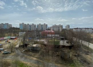 Продается трехкомнатная квартира, 60 м2, поселок городского типа Мурмаши, Советская улица, 16