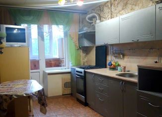 Сдам 3-комнатную квартиру, 63 м2, Каменск-Шахтинский, улица Ворошилова, 155