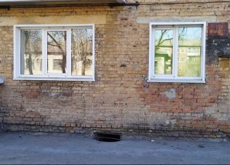 Продаю 2-комнатную квартиру, 41 м2, поселок Карагайлинский, Комсомольский проспект