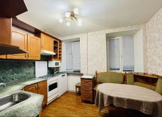 Аренда 3-ком. квартиры, 60 м2, Санкт-Петербург, Тамбовская улица, 13, метро Обводный канал