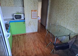 Сдается 1-комнатная квартира, 42 м2, Москва, Старобитцевская улица, 21к1, метро Лесопарковая