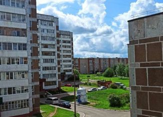 Продается двухкомнатная квартира, 48.6 м2, Кирово-Чепецк, улица Победы, 1