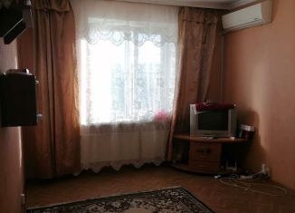 Продаю 1-комнатную квартиру, 33 м2, Балабаново, Боровская улица, 7