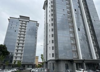Продается трехкомнатная квартира, 81.1 м2, Чечня, улица Муслима Г. Гайрбекова, 68