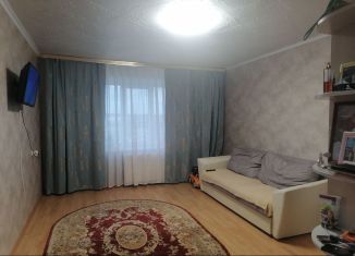 Продается 2-комнатная квартира, 53.1 м2, Магнитогорск, улица 50-летия Магнитки, 70