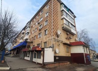 Продается четырехкомнатная квартира, 60.4 м2, Белгородская область, улица 1 Мая, 18