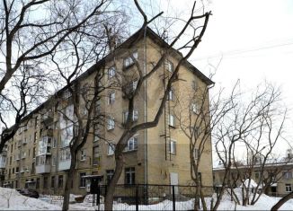 Продам трехкомнатную квартиру, 55 м2, Екатеринбург, улица Челюскинцев, 110А, метро Машиностроителей