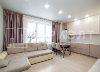 Продается 3-комнатная квартира, 86.2 м2, Екатеринбург, метро Чкаловская, Московская улица, 192