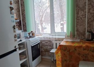 Сдается в аренду однокомнатная квартира, 30 м2, Новосибирск, улица Доватора, 15