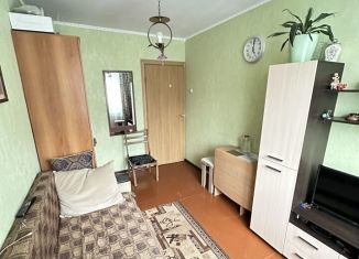 Продается 3-комнатная квартира, 62 м2, Уфа, улица Авроры, 25, Кировский район