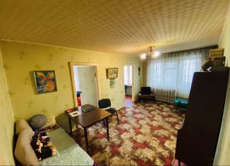 Продается четырехкомнатная квартира, 60.4 м2, Петропавловск-Камчатский, улица Академика Королёва, 33, микрорайон Горизонт-Юг