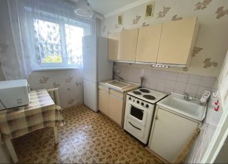 Сдается трехкомнатная квартира, 62.8 м2, Самарская область, улица Дзержинского, 35