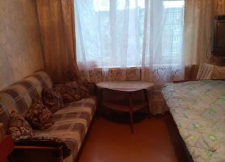 Продается 3-комнатная квартира, 60.5 м2, Брянская область, улица Ворошилова, 58